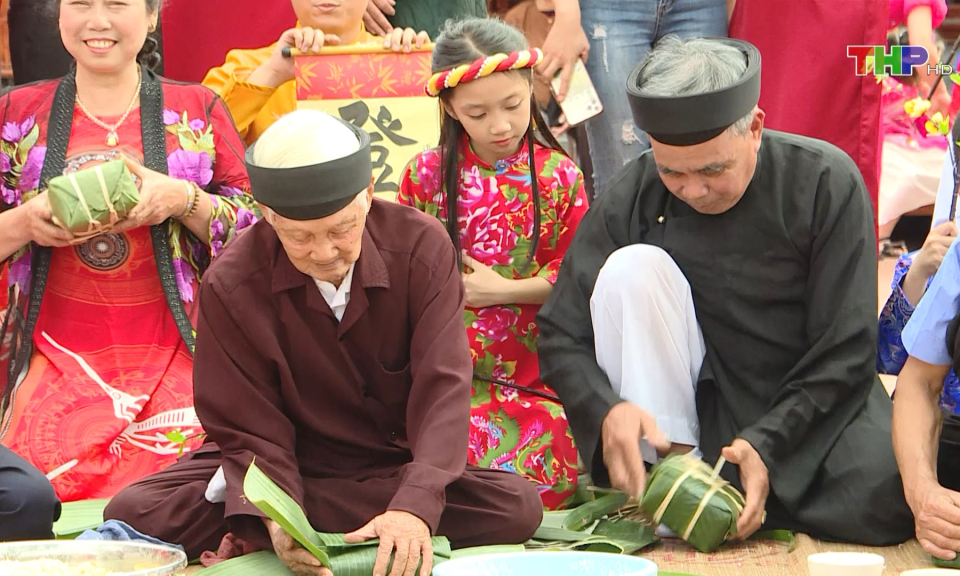 B&aacute;nh Chưng - Phong vị Tết Việt