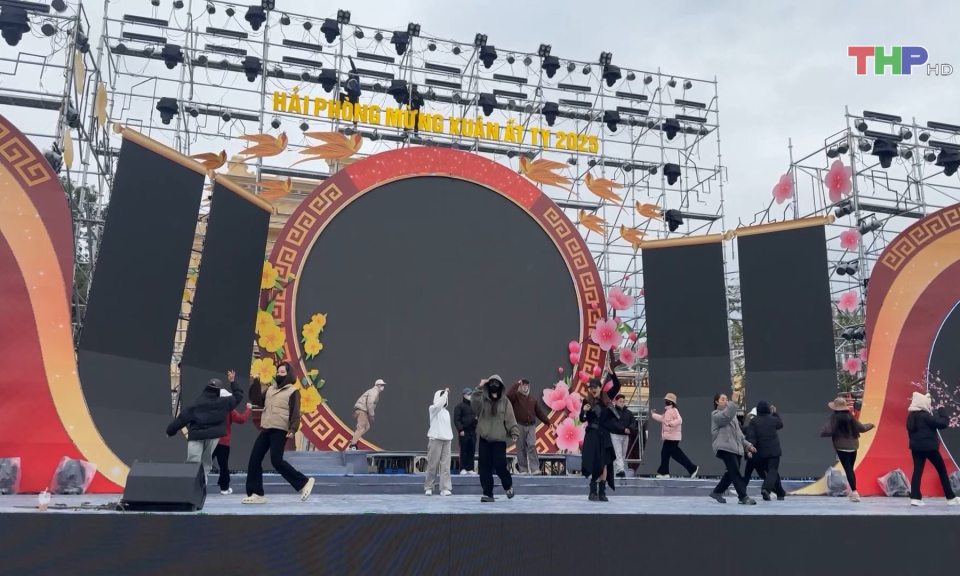 Sẵn s&agrave;ng cho Chương tr&igrave;nh nghệ thuật đ&ecirc;m giao thừa