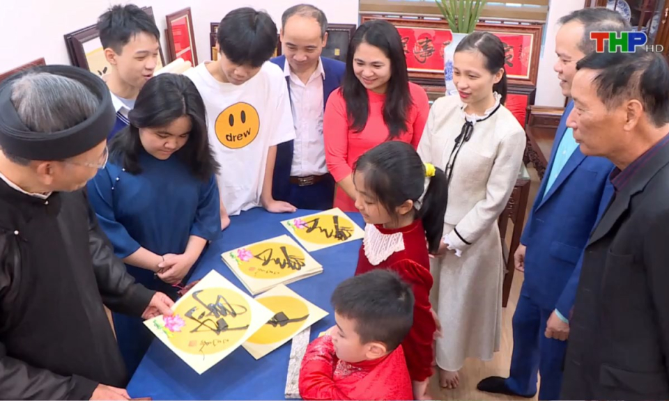 Hải Ph&ograve;ng những g&oacute;c nh&igrave;n: Tr&acirc;n trọng gi&aacute; trị Tết xưa v&agrave; nay