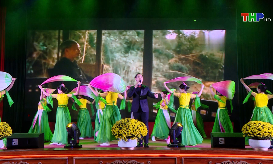 S&ocirc;i nổi phong tr&agrave;o nghệ thuật quần ch&uacute;ng  