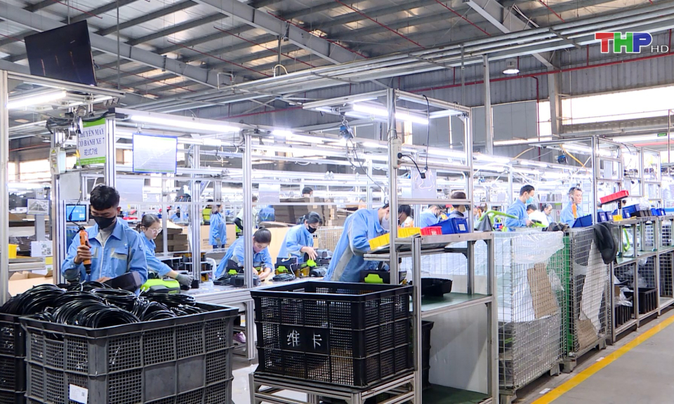 Chăm lo đời sống người lao động