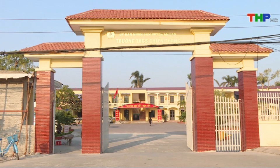 Đại biểu nh&acirc;n d&acirc;n với cử tri: S&aacute;p nhập trường học - hiệu quả v&agrave; những vấn đề đặt ra