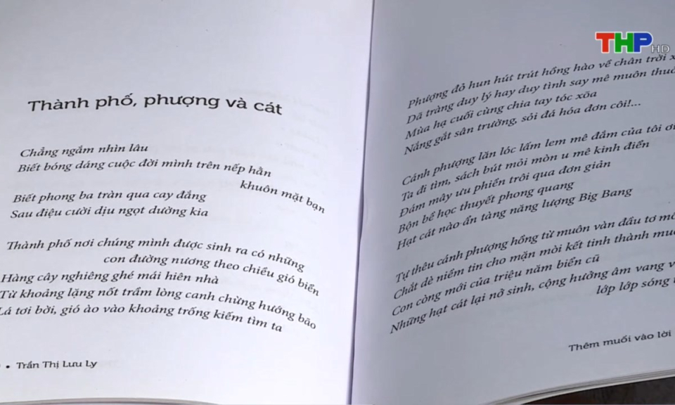 Âm vang miền cửa biển: Thơ Xuân