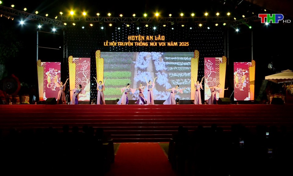 Lễ hội truyền thống N&uacute;i Voi