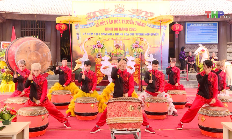 Lễ hội truyền thống Đ&igrave;nh Dư H&agrave;ng