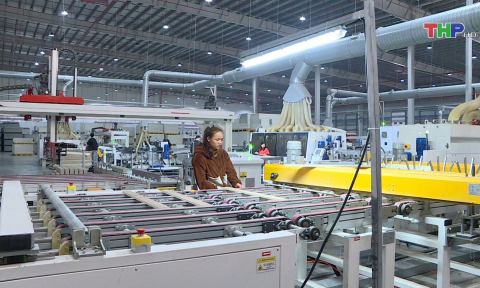 Doanh nghiệp FDI ph&aacute;t triển sản xuất  