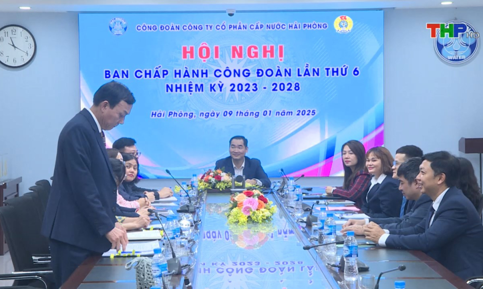 Lao động v&agrave; c&ocirc;ng đo&agrave;n: Những c&ocirc;ng nh&acirc;n thời đại mới