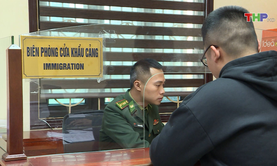 Hiện đại ho&aacute; thủ tục bi&ecirc;n ph&ograve;ng điện tử 