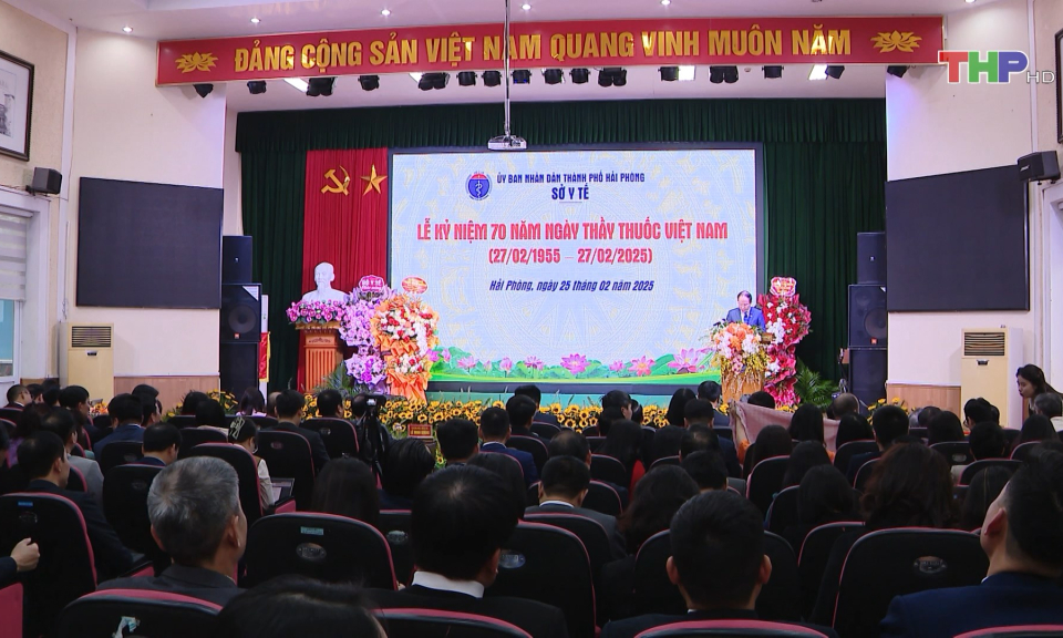 Kỷ niệm 70 năm Ng&agrave;y Thầy thuốc Việt Nam