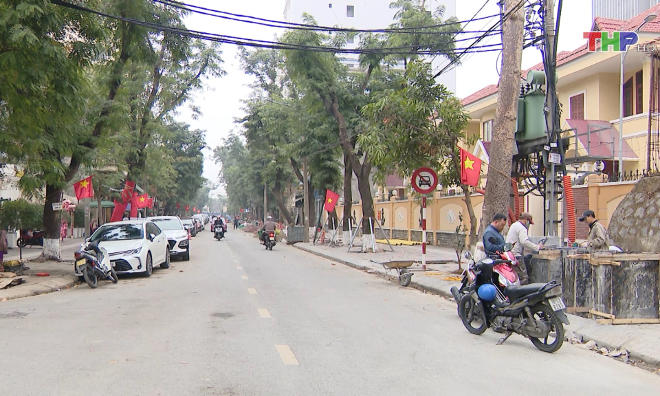 Chỉnh trang vỉa h&egrave; khu vực nội đ&ocirc;