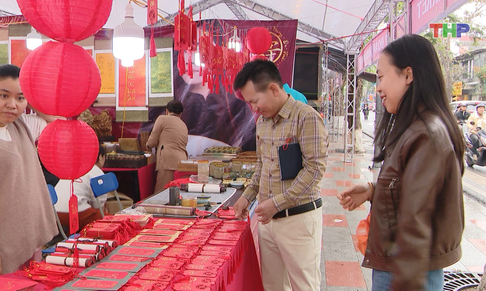 Hưởng ứng Lễ hội Nữ tướng L&ecirc; Ch&acirc;n  