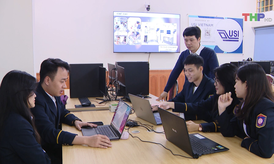 Th&uacute;c đẩy nghi&ecirc;n cứu khoa học trong nh&agrave; trường