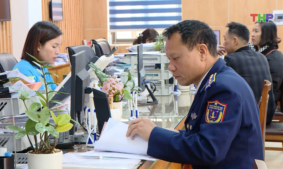 Giảm đầu mối, tinh gọn thực chất, phục vụ nh&acirc;n d&acirc;n