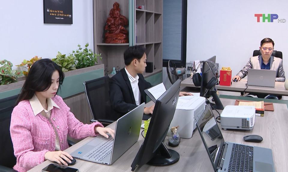 Ứng dụng AI trong sản xuất, kinh doanh