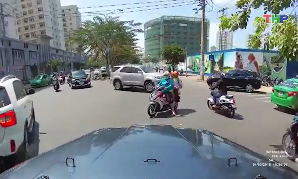 Ứng xử văn minh khi tham gia giao th&ocirc;ng