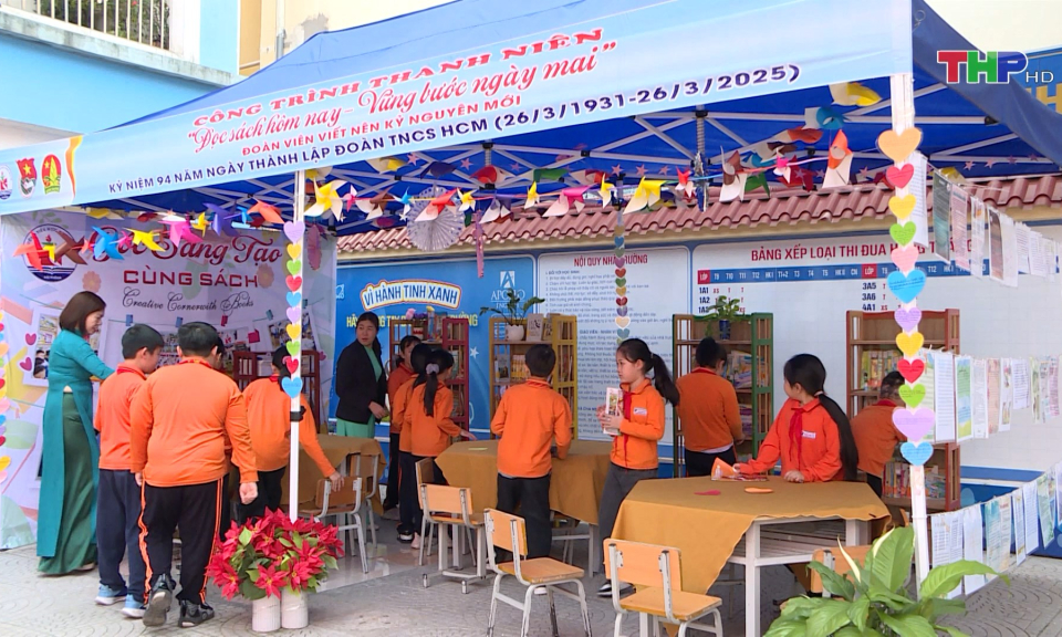 H&igrave;nh th&agrave;nh th&oacute;i quen đọc s&aacute;ch trong nh&agrave; trường