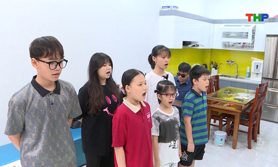 V&igrave; cộng đồng: Dạy nghề v&agrave; tạo việc l&agrave;m cho người khiếm thị