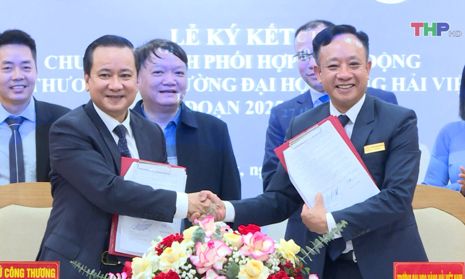 Phối hợp trong ph&aacute;t triển Ng&agrave;nh đ&oacute;ng t&agrave;u