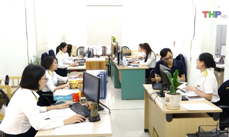 Đồng h&agrave;nh hỗ trợ người nộp thuế