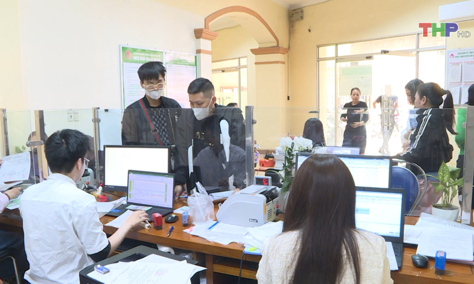 Hỗ trợ giảm ngh&egrave;o bền vững