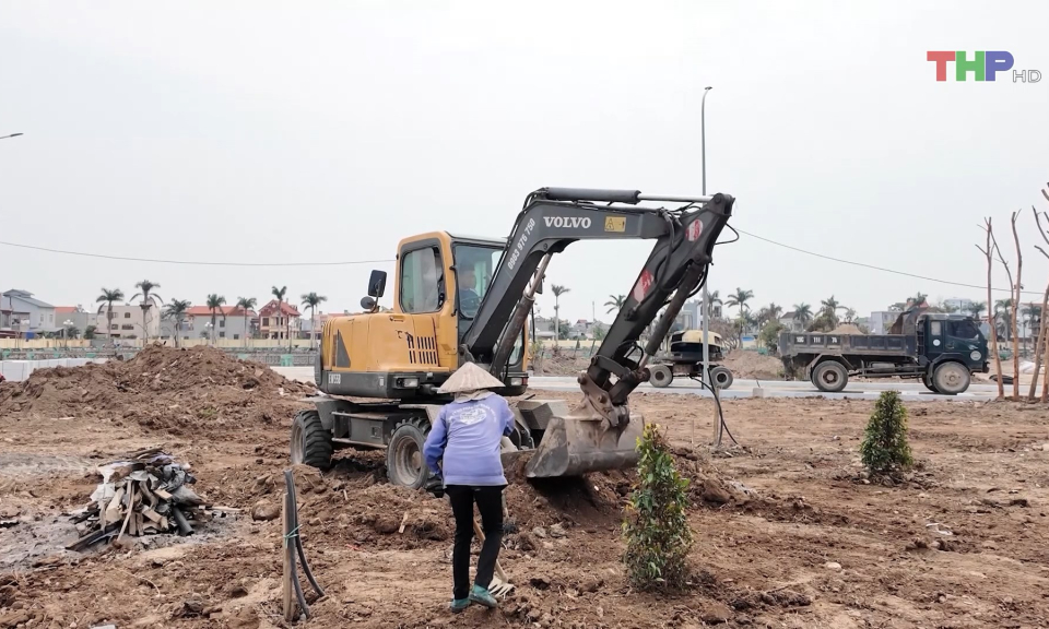 Phấn đấu ho&agrave;n th&agrave;nh c&ocirc;ng vi&ecirc;n Đầm Vu&ocirc;ng trong dịp 30/4