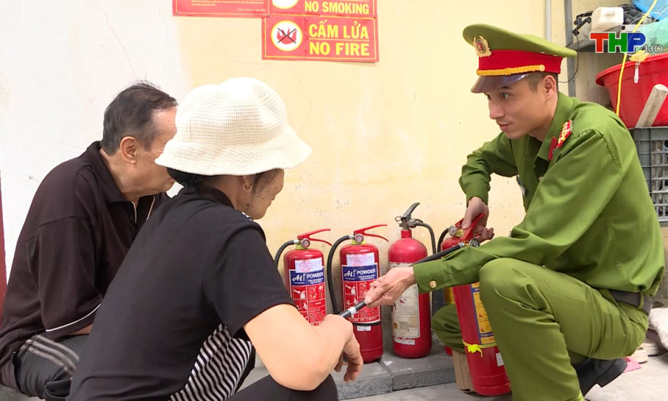 Ph&ograve;ng ch&aacute;y chữa ch&aacute;y v&agrave; cứu nạn cứu hộ: Tăng cường ph&ograve;ng ch&aacute;y chữa ch&aacute;y trong c&aacute;c khu d&acirc;n cư
