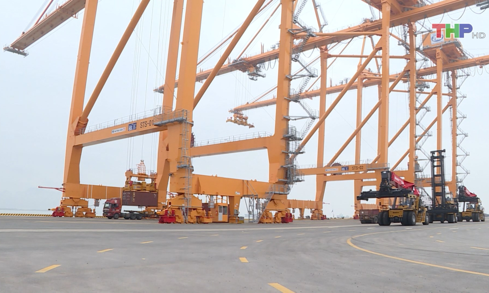 C&ocirc;ng bố mở bến cảng số 3, khu bến cảng Lạch Huyện