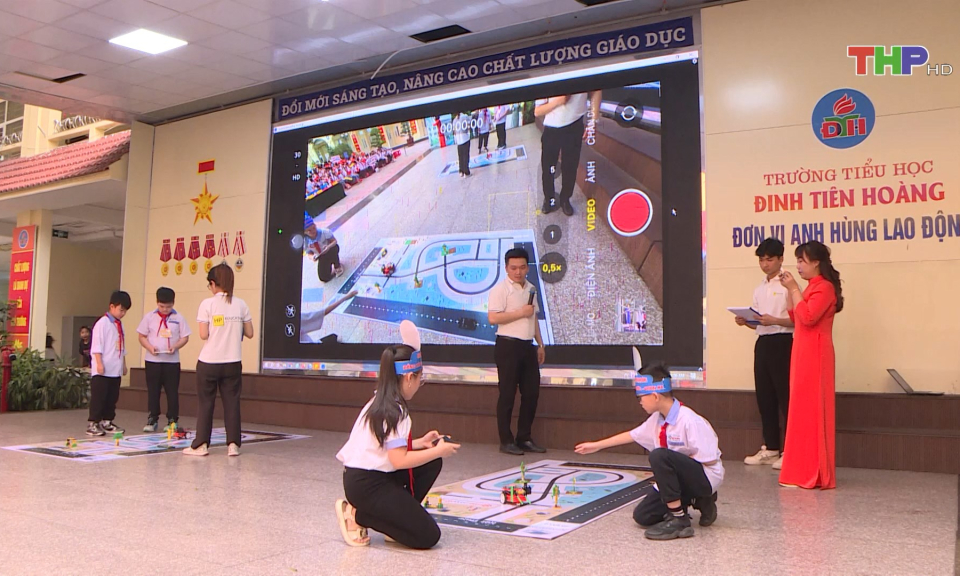 X&acirc;y dựng m&ocirc; h&igrave;nh trường học th&ocirc;ng minh