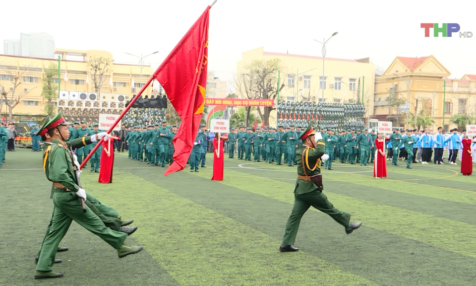 Diễu binh, diễu h&agrave;nh, biểu dương lực lượng kỷ niệm 70 năm Giải ph&oacute;ng Hải Ph&ograve;ng