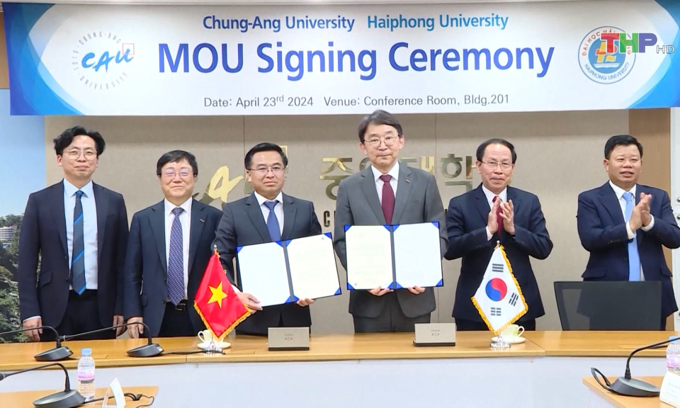 Ph&aacute;t huy vai tr&ograve; đối ngoại trong ph&aacute;t triển kinh tế - x&atilde; hội 