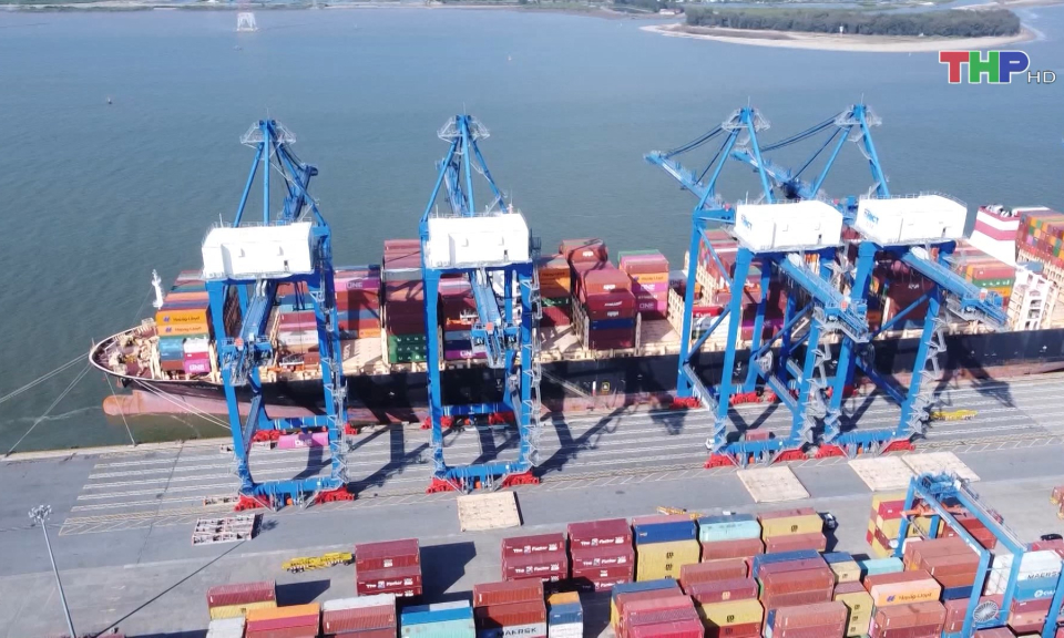 Nghi&ecirc;n cứu x&acirc;y th&ecirc;m vũng quay t&agrave;u đoạn Lạch Huyện 