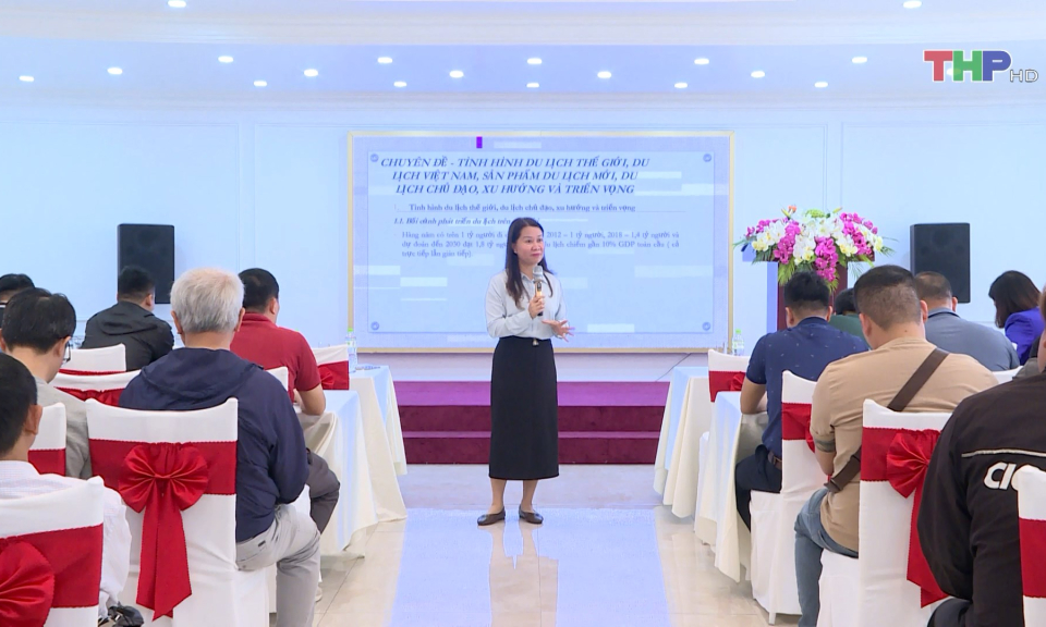 N&acirc;ng cao chất lượng nh&acirc;n lực ng&agrave;nh du lịch