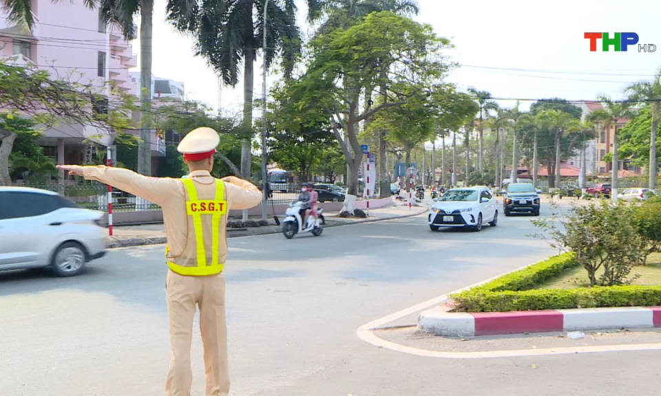 An toàn giao thông: Bất cập khi thực hiện Luật trật tự, an toàn giao thông đường bộ
