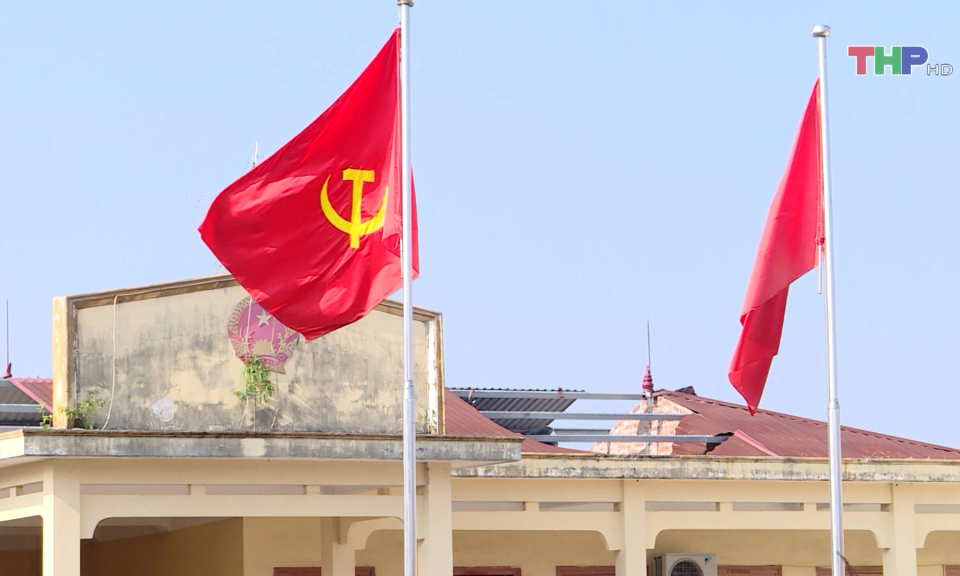 Đề xuất chi 15.000 tỷ đồng giải quyết ch&iacute;nh s&aacute;ch cho c&ocirc;ng chức x&atilde; kh&ocirc;ng đạt ti&ecirc;u chuẩn