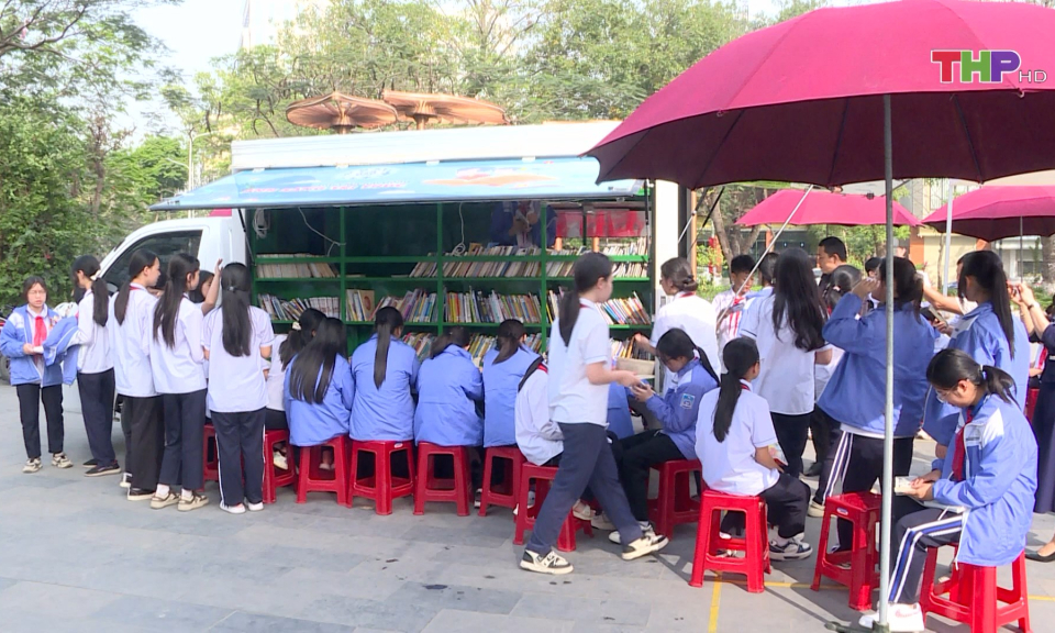 Ph&aacute;t huy gi&aacute; trị của s&aacute;ch v&agrave; văn h&oacute;a đọc trong cộng đồng