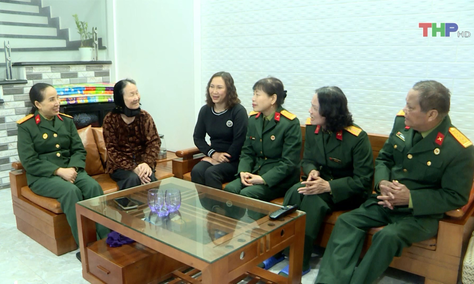 Cựu chiến binh hỗ trợ bảo đảm trật tự an to&agrave;n giao th&ocirc;ng