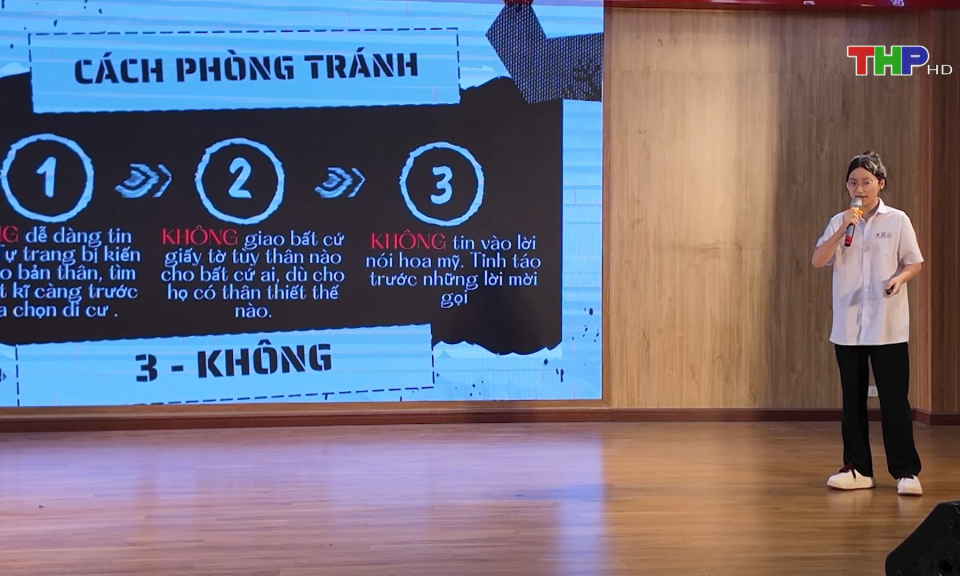 N&acirc;ng cao nhận thức về di cư an to&agrave;n