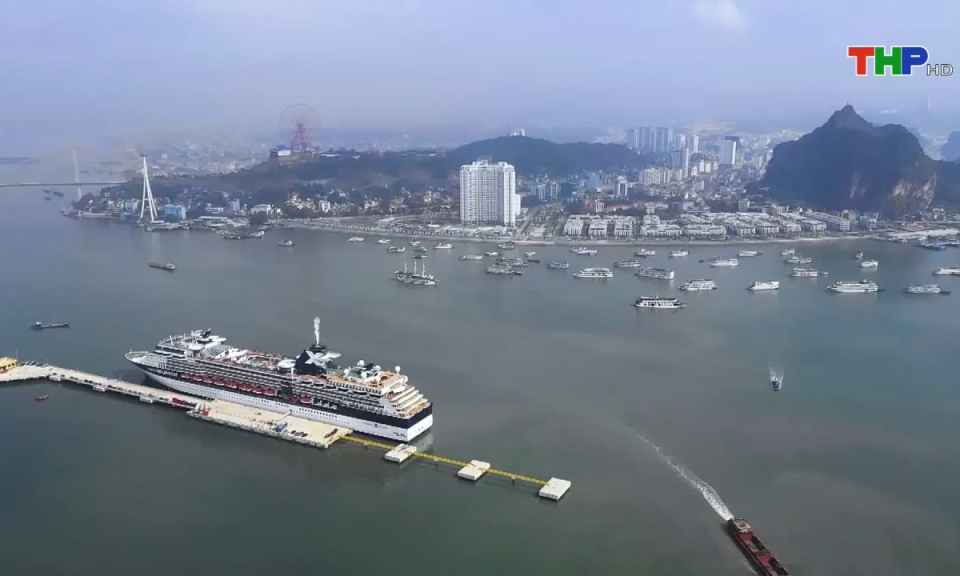 Hải Ph&ograve;ng những g&oacute;c nh&igrave;n: Du lịch Hải Ph&ograve;ng trước thềm lễ hội Hoa Phượng Đỏ