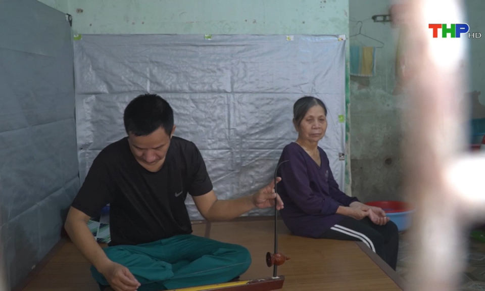 Ngày nữa để yêu thương: Ánh sáng trong gian nhà trọ