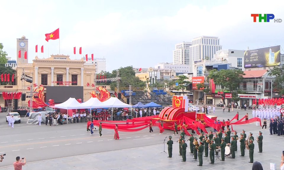 Hợp luyện lần 2 Chương trình duyệt đội ngũ, diễu hành quần chúng 