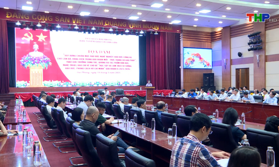 Tọa đàm về học tập và làm theo tư tưởng, đạo đức, phong cách Hồ Chí Minh