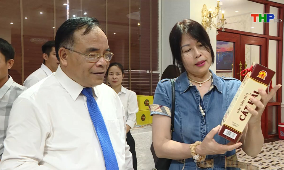Phụ nữ Việt: Phụ nữ Hải Phòng tài năng, sáng tạo