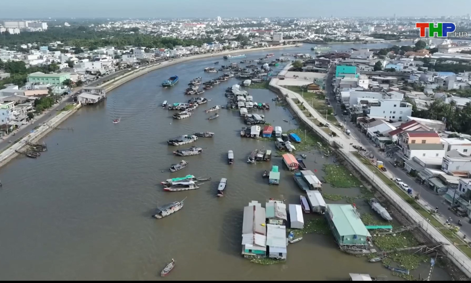 Đẩy mạnh ph&aacute;t triển du lịch đường thủy 