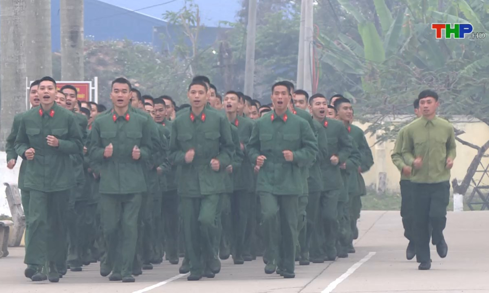 Quốc phòng địa phương: Chiến sĩ mới trưởng thành sau 3 tháng huấn luyện