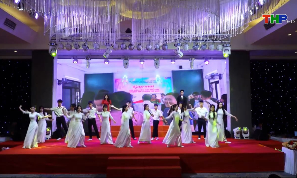 Lăng kính tuổi hoa: Chắp cánh ước mơ