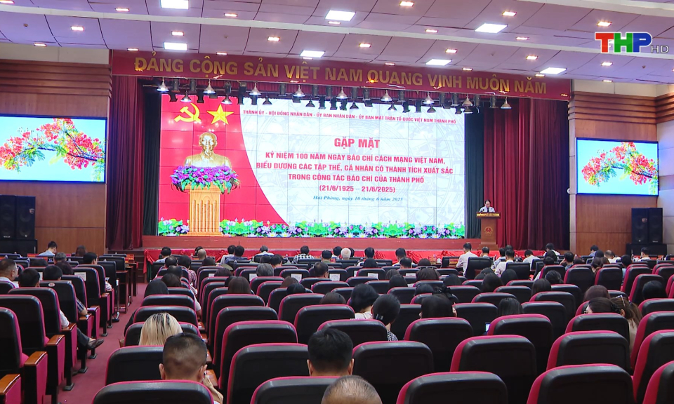 Gặp mặt Kỷ niệm 100 năm Ng&agrave;y B&aacute;o ch&iacute; C&aacute;ch mạng Việt Nam 