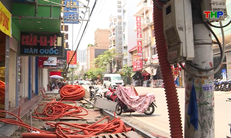 Hộp thư truyền hình: Làm rõ vướng mắc trong triển khai dự án sửa chữa hè các tuyến đường tại quận Ngô Quyền