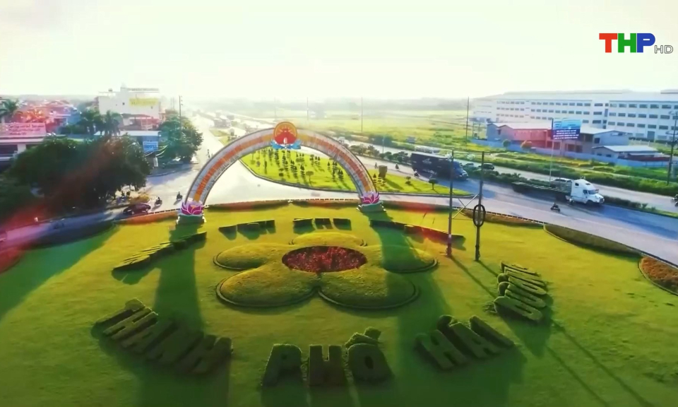 Hải Dương - Th&agrave;nh Đ&ocirc;ng rực rỡ &aacute;nh dương 