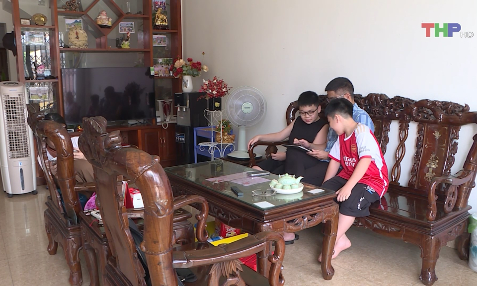 Đồng hành cùng con trẻ trong thời đại số