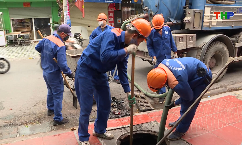 Bảo đảm tiêu thoát nước trong mùa mưa bão